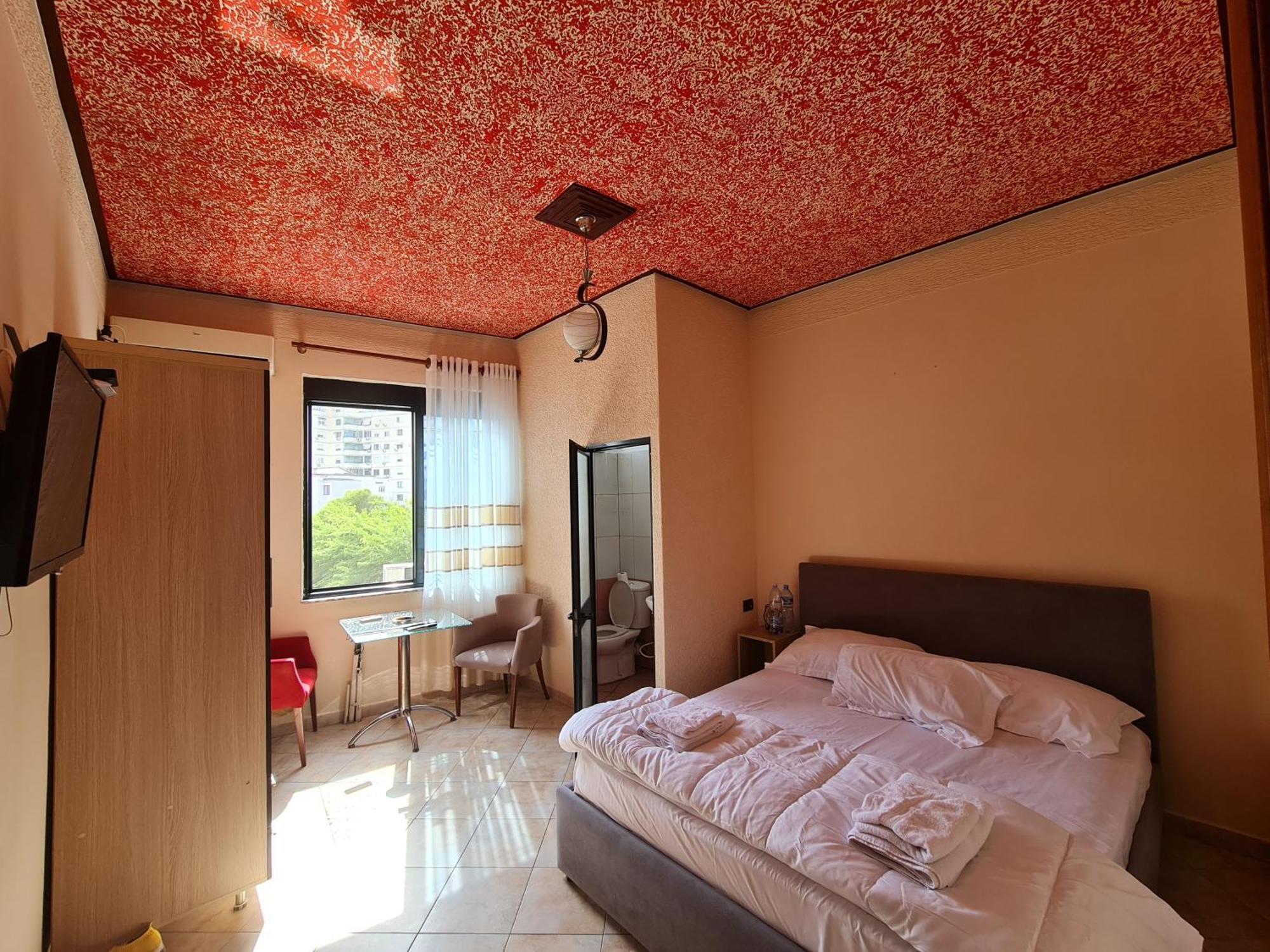 Hotel La Villa Tiranë Ngoại thất bức ảnh