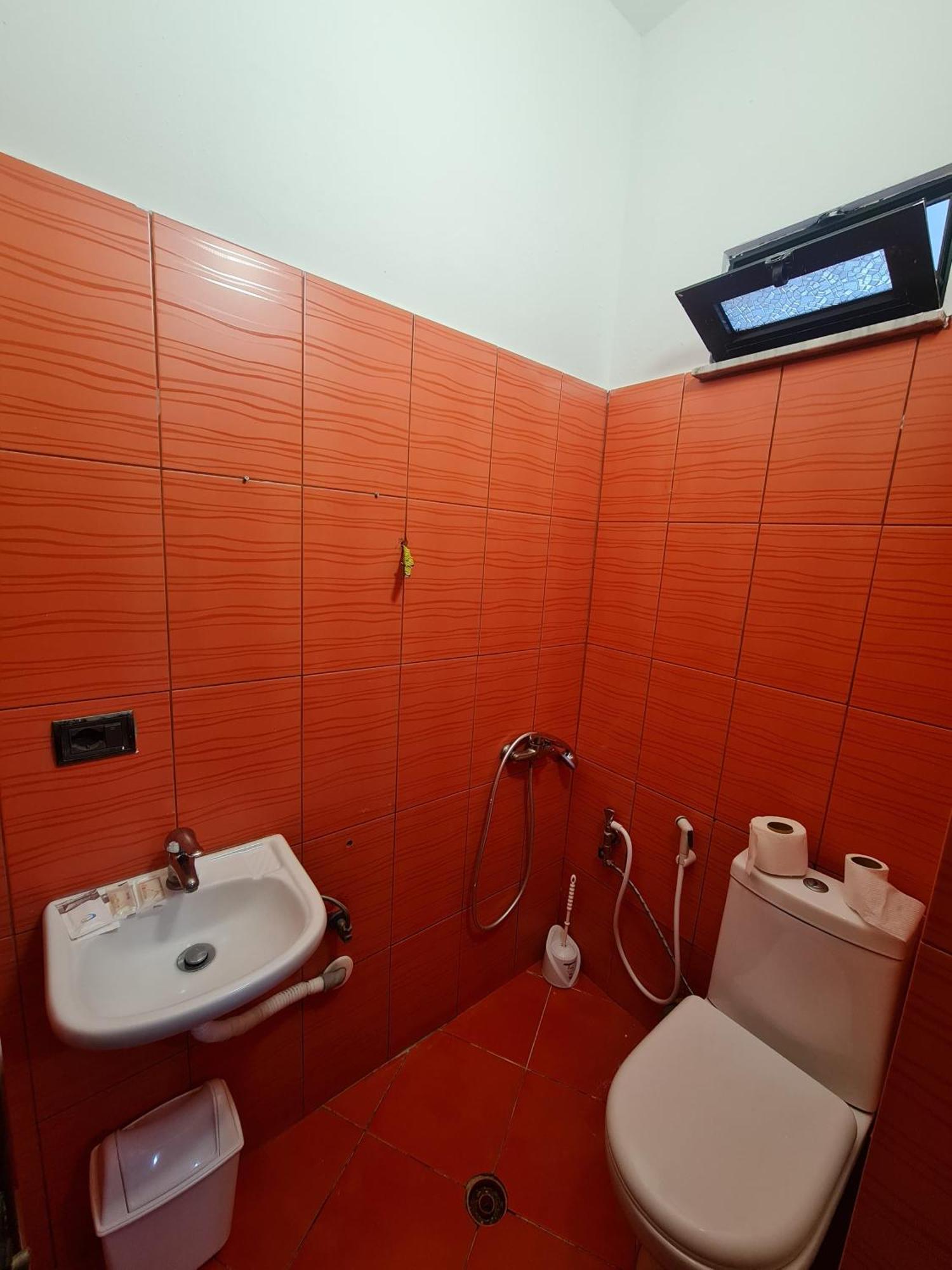 Hotel La Villa Tiranë Ngoại thất bức ảnh
