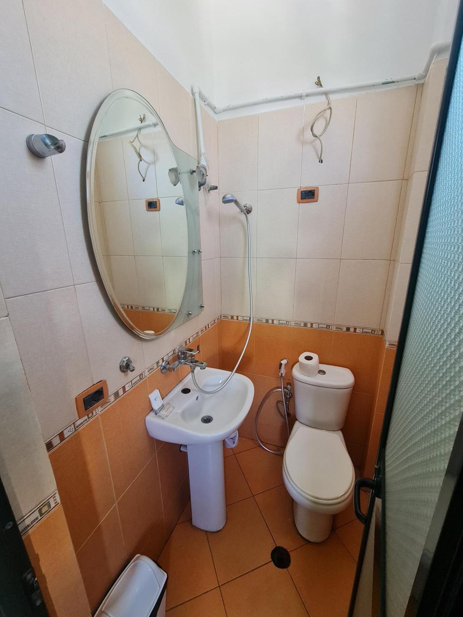 Hotel La Villa Tiranë Ngoại thất bức ảnh